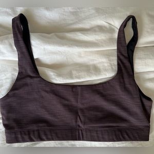 Vuori Daily Bra in Quartz/ Purple